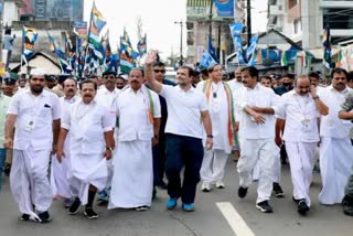 Rahul gandhi  Rahul Gandhi Bharat Jodo Yatra second day kerala  ഭാരത് ജോഡോ യാത്ര  കേരളത്തിലെ രണ്ടാം ദിന പര്യടനം  രാഹുൽ ഗാന്ധിയുടെ ഭാരത് ജോഡോ യാത്ര  രാഹുൽ ഗാന്ധി  kerala latest news  malayalam news  കേരള വാർത്തകൾ  മലയാളം വാർത്തകൾ  വിഴിഞ്ഞം