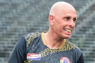 emami-east-bengal-coach-stephen-constantine-tested-negative-for-covid-19