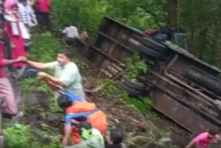 Bus falls 15 ft downhill in Kerala, one dead, 58 injured