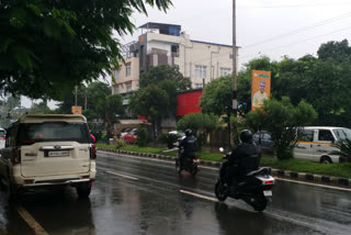 Rain in Jharkhand due to formation of low pressure area on Odisha sea coast yellow alert for Monday issued