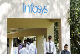 Moonlighting Infosys