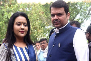 Woman arrested in Thane for posting “abusive” comments against Dy CM Devendra Fadnavis' wife Amruta