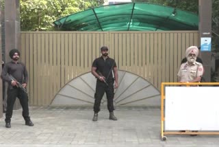 bomb-hoax-at-amritsar-school