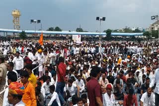 throwing slippers in Pushkar Gurjar Sabha