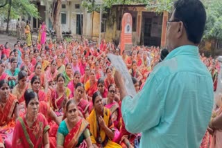 Anganwadi workers march