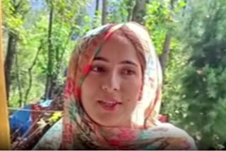Mother of three tops class 10 biannual exam in Kashmir