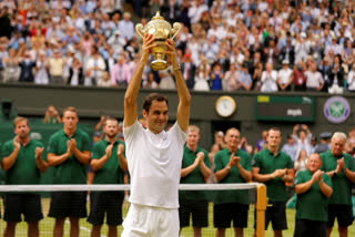 Roger Federer retires