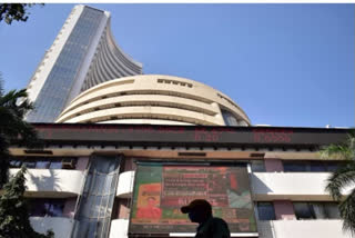 Sensex falls in early trade