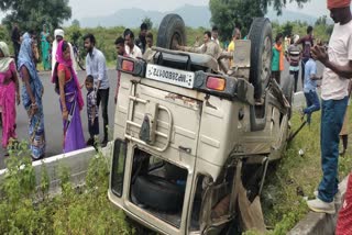 Betul School jeep overturned uncontrollably