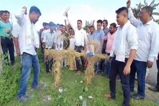 Matak Youth Association protest in Teok Streets