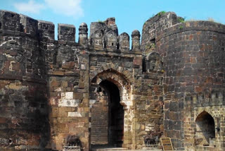 Will restore old name of Daulatabad fort as Devgiri