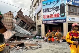 strong-earthquake-hits-southern-taiwan-building-collapses