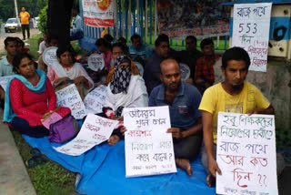 Akranta Amra extends its support to Kolkata SSC Agitation