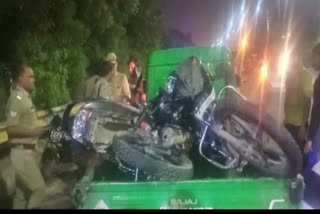 Three people including a woman died, two injured in a horrific accident in Ghaziabad