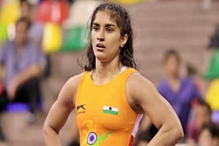 Vinesh on social media criticism  We are athletes not robots  Vinesh Phogat  सोशल मीडिया पर विनेश की आलोचना  हम एथलीट हैं रोबोट नहीं  विनेश फोगाट