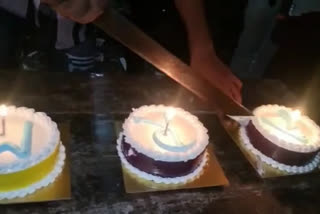A Youth celebrated birthday by cutting 20 cake with sword in Borivali Mumbai; case registered