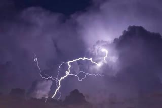 Lightning death in Koriya