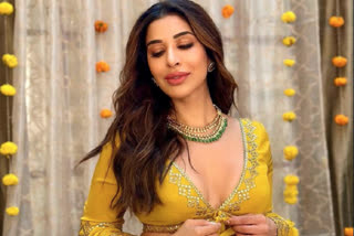 Sophie Choudry Photos