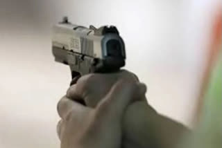 Dumka constable shot by robber