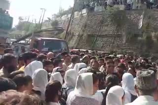 Ramban Students Protest: ٹرانسپورٹ کی عدم دستیابی، رام بن میں طلبہ کا احتجاج