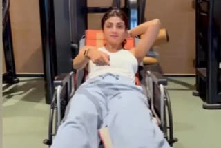 injured actress Shilpa Shetty shares exercise video