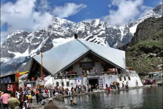 Sikh batch from Pakistan visited Hemkund Sahib the holy place of Sikhs in Uttarakhand