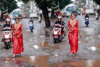 தேங்கிய மழை நீர் குழி அருகே மணமகளின் ஃபோட்டோ சூட்: இணையத்தில் வைரல்