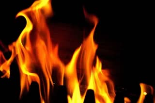 Fire in domestic cylinder in Swaroop Nagar delhi