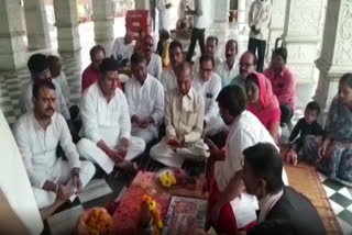 JP Aggarwal met the workers