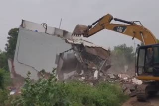 Bulldozer Ran in Mandsaur