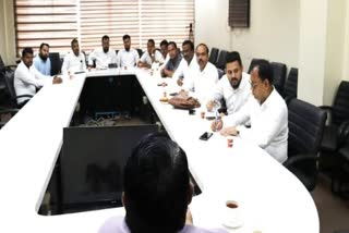 AASU leadership holds meeting with Managing Director of APDCL