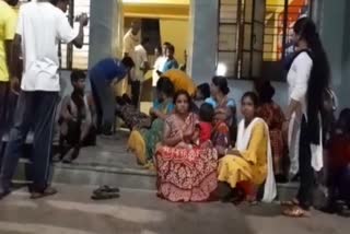 family created rucks by keeping dead body of cook at Chirkunda police station in Dhanbad