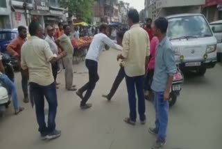 Satna Fight On Road