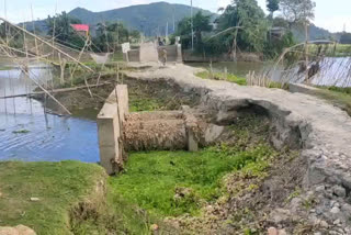 people suffer for broken road and bridge