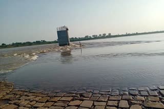 Parvati river water level increased