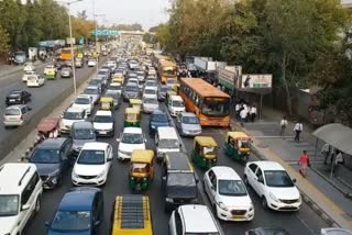 continuous rain in Delhi