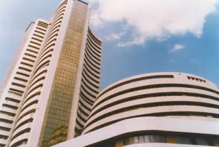 Sensex tumbles 1,020.80;Nifty tanks 302.45 points