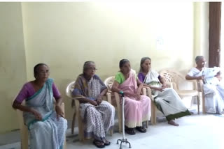 residents of Anandam Old Age Home celebrating Durga Puja 2022 without family members
