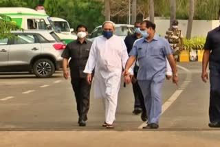 five-time-odisha-cm-patnaik-owns-assets-worth-rs-64-dot-97-cr