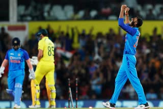 بھارت نے آسٹریلیا کو چھ وکٹوں سے شکست دی