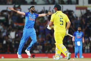 Aaron Finch Applauds Jasprit Bumrah  IND VS AUS  Aaron Finch  Jasprit Bumrah  Jasprit Bumrah Yorker video  ബുംറയ്‌ക്ക് കയ്യടിച്ച് ആരോണ്‍ ഫിഞ്ച്  ആരോണ്‍ ഫിഞ്ച്  ജസ്‌പ്രീത് ബുംറ  ഇന്ത്യ vs ഓസ്‌ട്രേലിയ