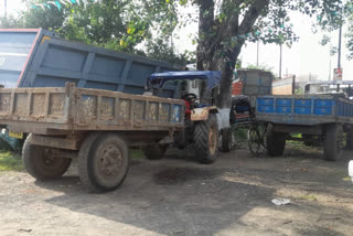 Illegal sand mining in Dumka