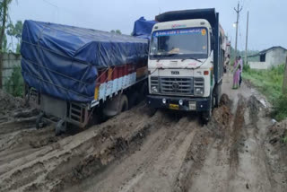 Two Lorries Stuck On The Road