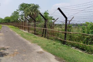 BSF jawan escaped after firing one round in Malda