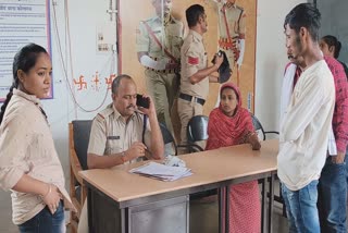 shivpuri student taking police training