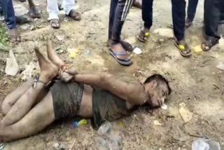 youth creates ruckus in Bokaro people tied him and left on road