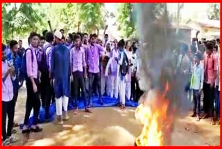 clash-between-udali-collage-student-and-driver-in-hojai