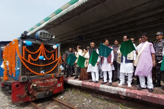 toy-train-service-resumes-befor-puja-vacation-on-monday