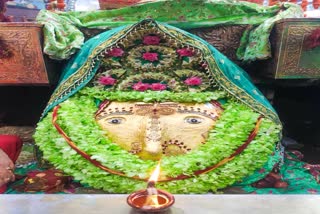 grand aarti performed in delhi kalkaji mandir