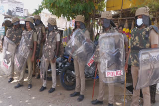 பாப்புலர் பிராண்ட் ஆப் இந்தியாவுக்கு தடை எதிரொலி... நெல்லை மேலப்பாளையத்தில் போலீசார் குவிப்பு...